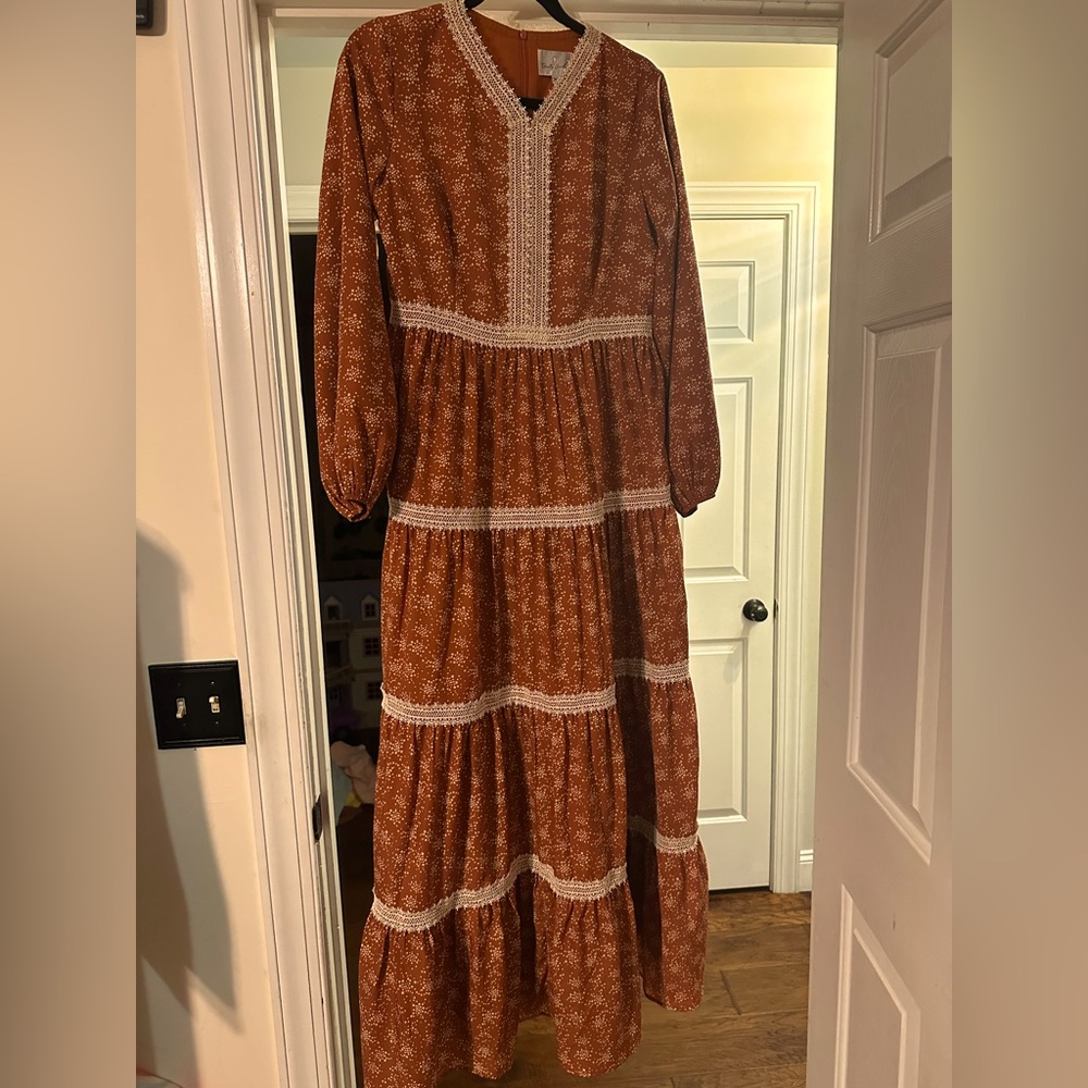 Dainty Jewell’s Maxi 
Medium
